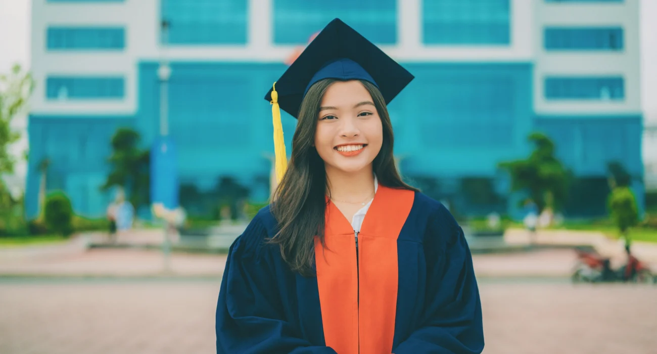 Study Abroad Scholarships 2025 for Indian students pursuing international education