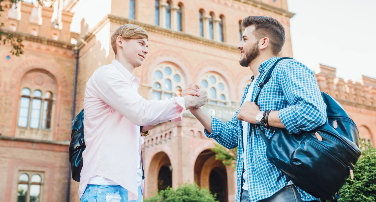 Oxford vs Cambridge comparison for Indian and international students choosing the best UK university