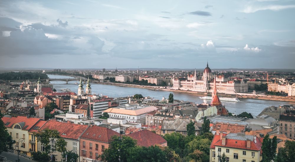 Study Abroad in Hungary – Services by Izonn Immigration